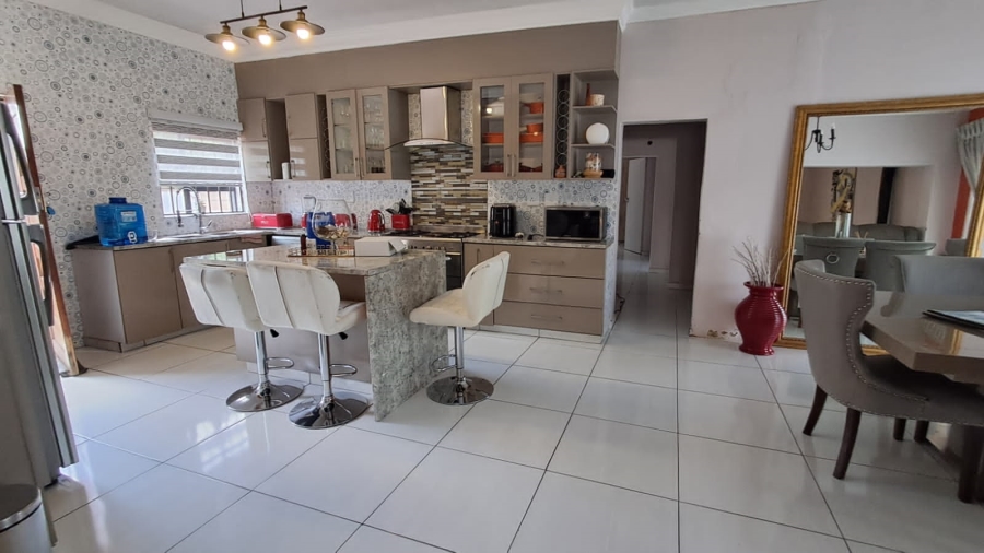 4 Bedroom Property for Sale in Parys Free State